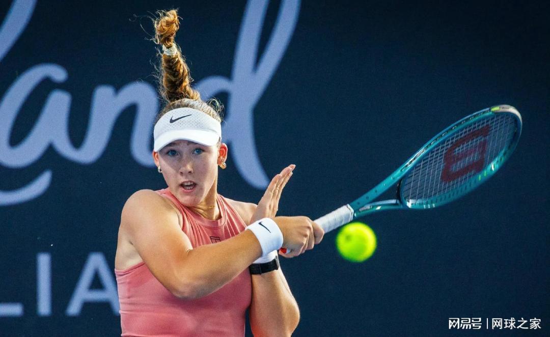 首场天才少女对决，安德列娃和姆博科谁能携冠亮相澳网