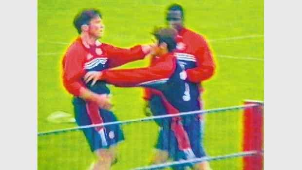 星空体育-绿茵好莱坞！盘点拜仁同室操戈史