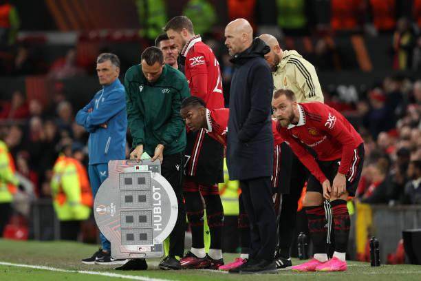 星空体育-滕哈赫：换人迫于无奈 塞维主帅：曼联比赛尾声崩了