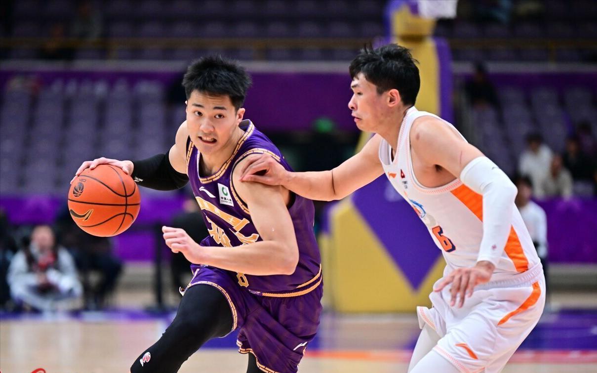 星空体育官网-CBA前16轮排名！广东两连败，北京落到第5，辽宁输球被宁波追上