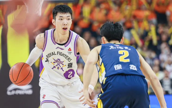 星空体育官网-3号状态回暖，2号又迷失了！8中2+4失误，被四川19岁菜鸟打爆了