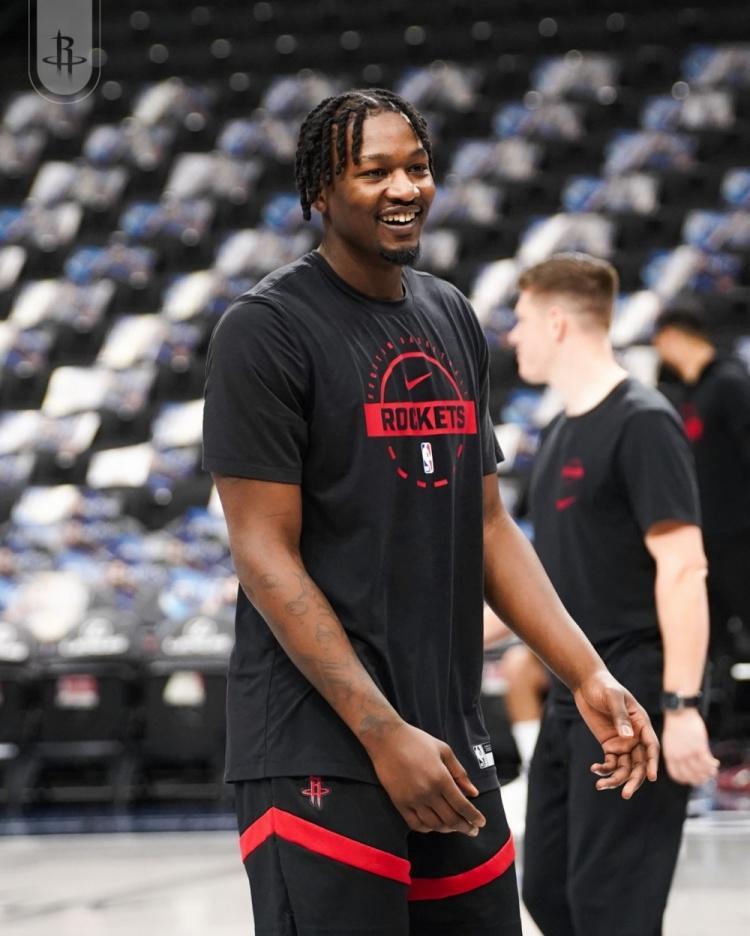 19战9胜10负！队记列火箭低迷6大原因：伤病频繁，乌度卡也该背锅